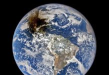 Incredible Space Image: The Moon Casts a Shadow over North America